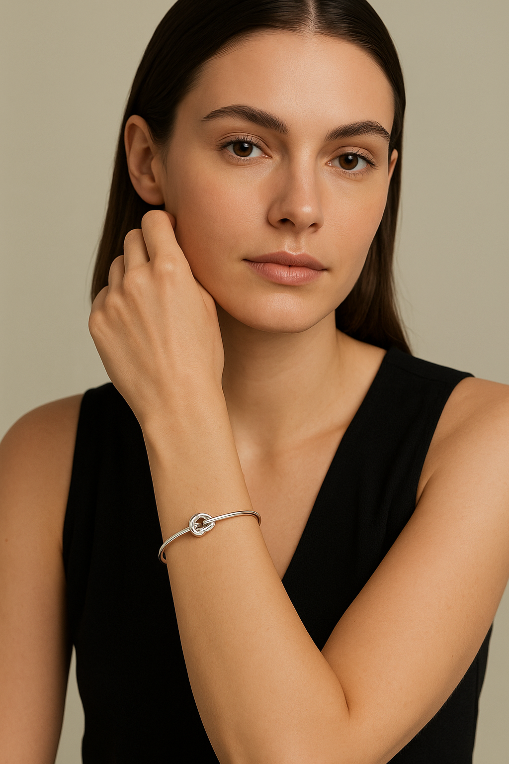 Sterling Silver Smooth Wire Knot Bracelet - Elegant and Versatile