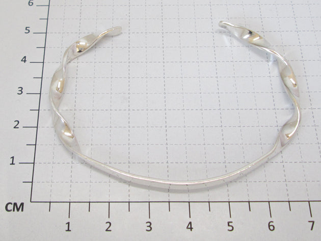 Sterling Silver Smooth Bracelet with Twisted Sides