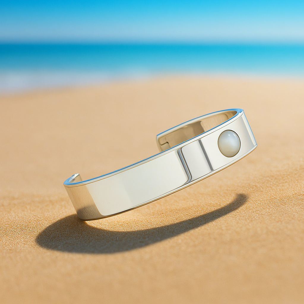 Sterling Silver Smooth Cardboard Bracelet with Pearl Center