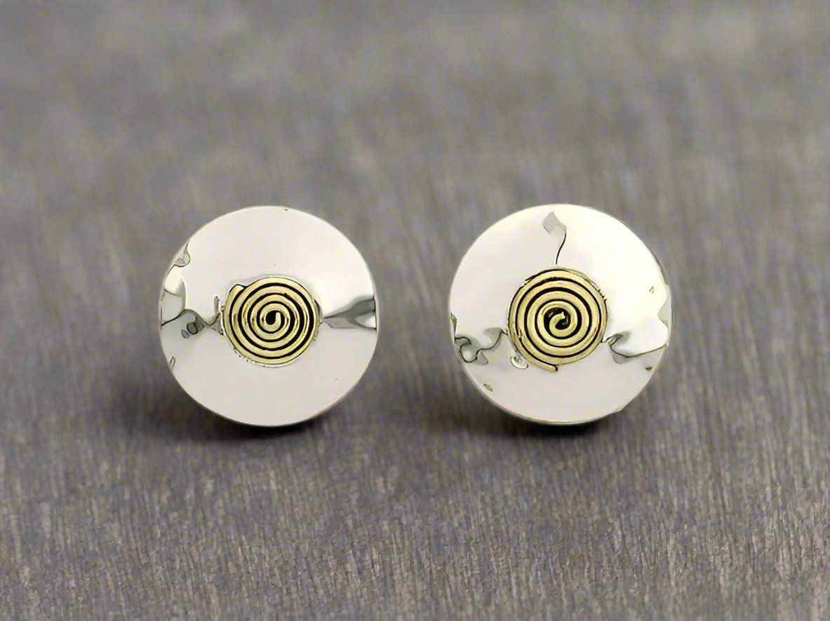 Sterling Silver Round Hammered Earrings with Spiral Tumbaga – Two-Tone Elegance